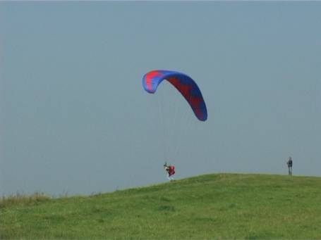Neukirchen-Vluyn : Halde Norddeutschland, Gleitschirmfliegen ( Paragliding ) von der Halde